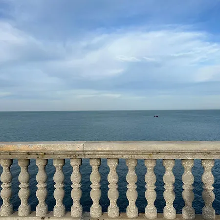 Homestay szállás Premium En Plaza Mina Minimalismo Y Confort A Pasos Del Mar Cádiz